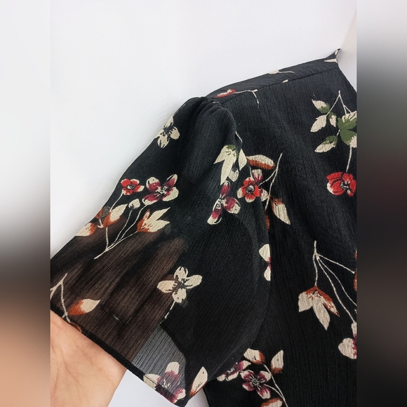 MADEWELL Dark Floral Cottage,Y2K,Dainty Feminine Girlhoodcore V-Neck Dress(#831) - Picture 6 of 11